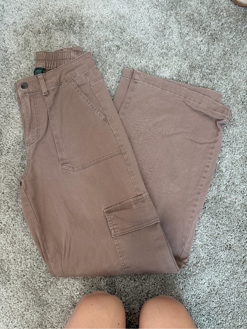 Women’s Cargo Pants in Dusty Rose